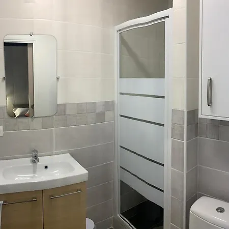 Appartement Avec Terrasse Au Cœur De - Serviettes Draps Ménage Inclus *
