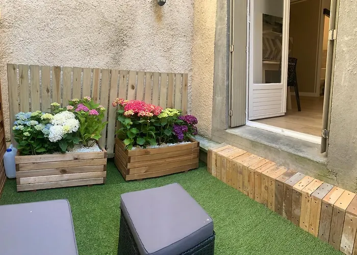 Avec Terrasse Au Coeur De - Serviettes Draps Menage Inclus Appartement *